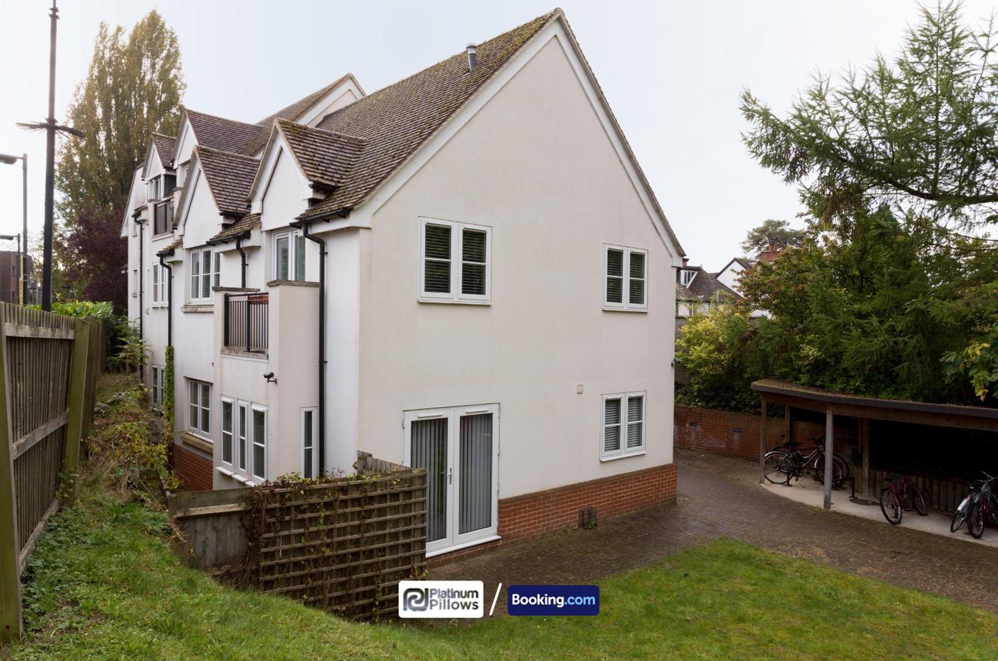 Modern Oxford 2 Bedroom Apartments, Weekly & Monthly Stays, Families & Contractor Accommodation 옥스퍼드 외부 사진