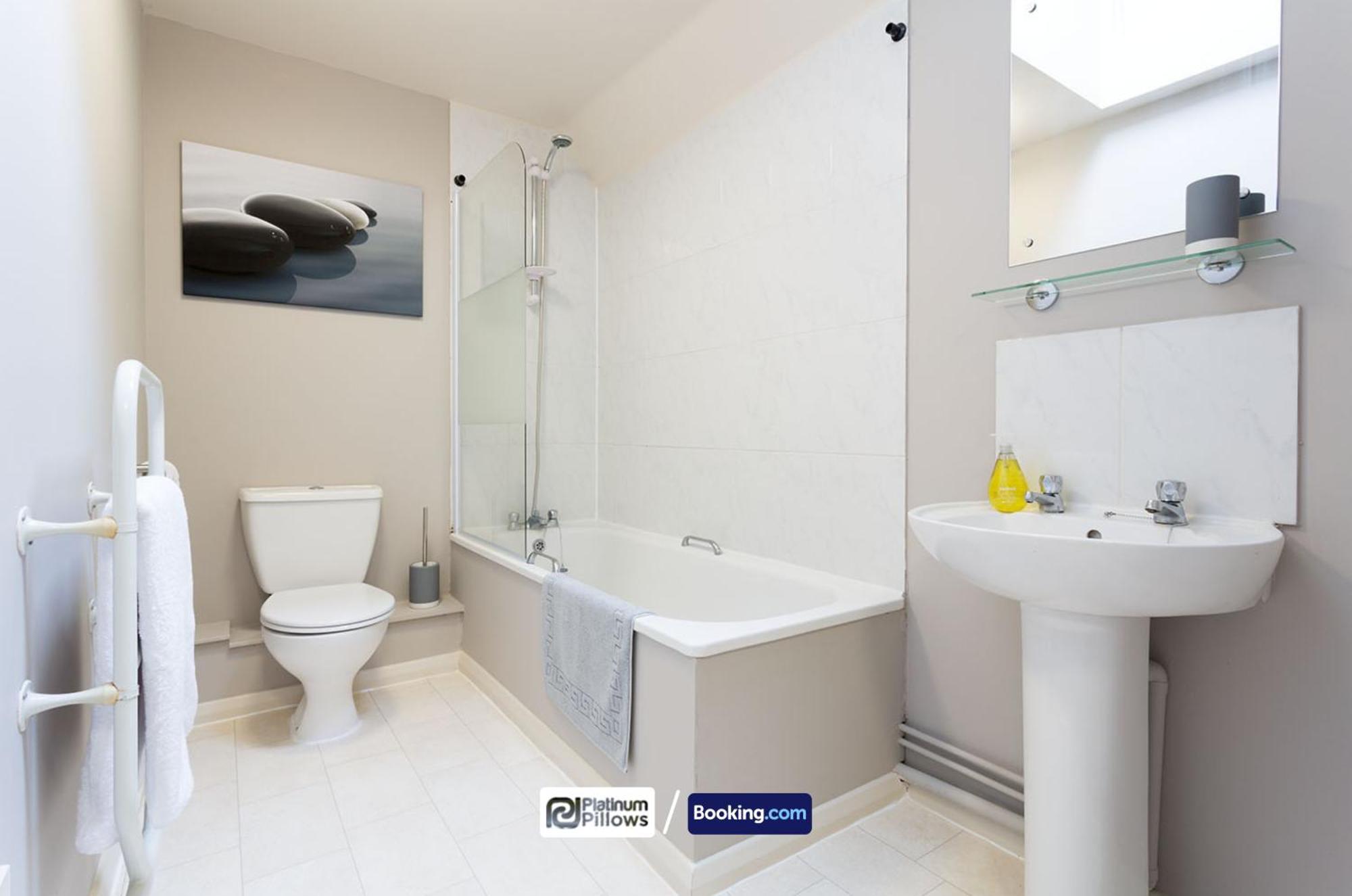 Modern Oxford 2 Bedroom Apartments, Weekly & Monthly Stays, Families & Contractor Accommodation 옥스퍼드 외부 사진